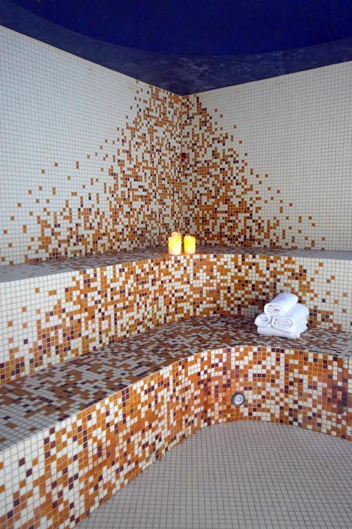 Hotel Novum & Spa Niepołomice Esterno foto